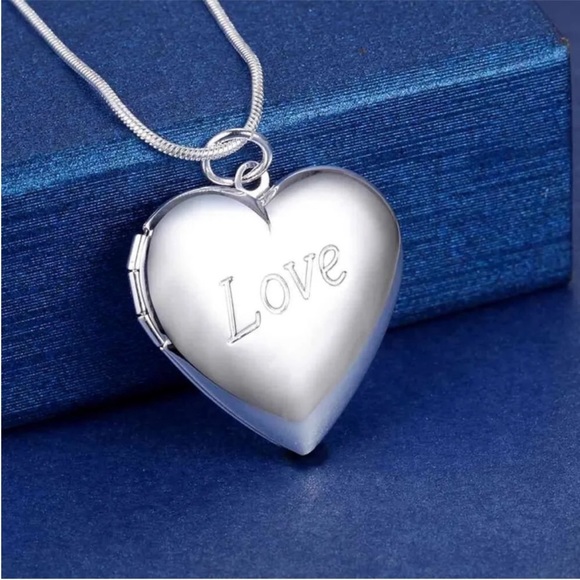 💖 Sterling Silver Heart Love Locket 16” Necklace NEW - Picture 7 of 7